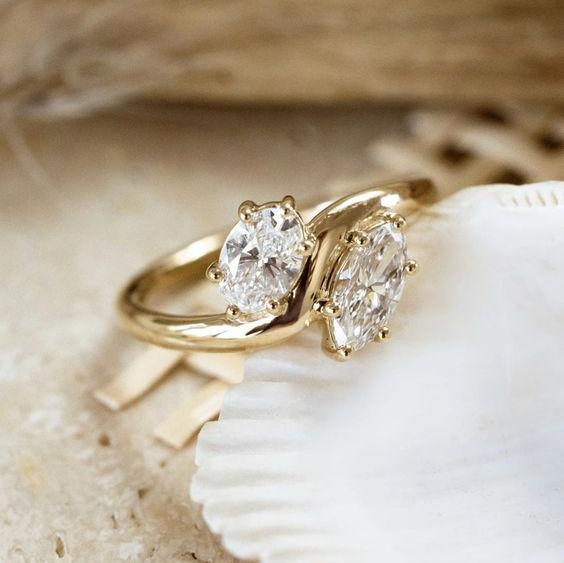 Anello vintage con zirconi e placcato oro