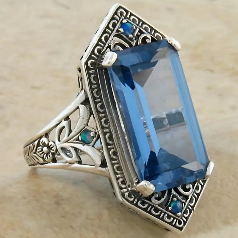 Anello vintage in vetro blu e argento