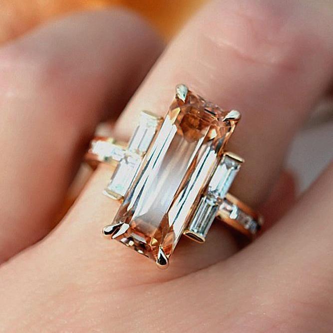 Anello di vetro vintage rosso e bianco