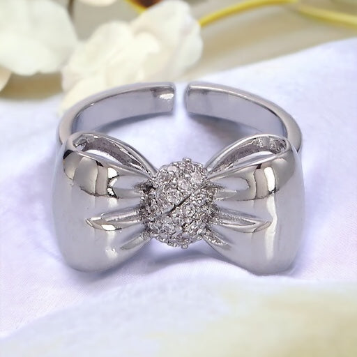 Anello Nora con fiocco a nastro soffiato - Oro o argento