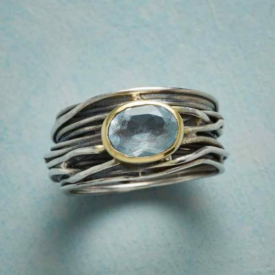 Anello d'argento vintage con pietra blu a strati