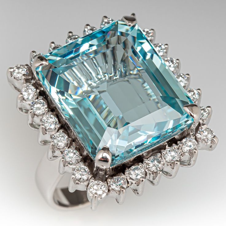 Anello d'argento vintage in vetro con zirconia cubica blu