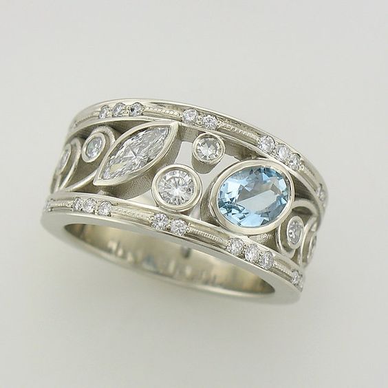 Anello vintage in argento e blu con zirconi