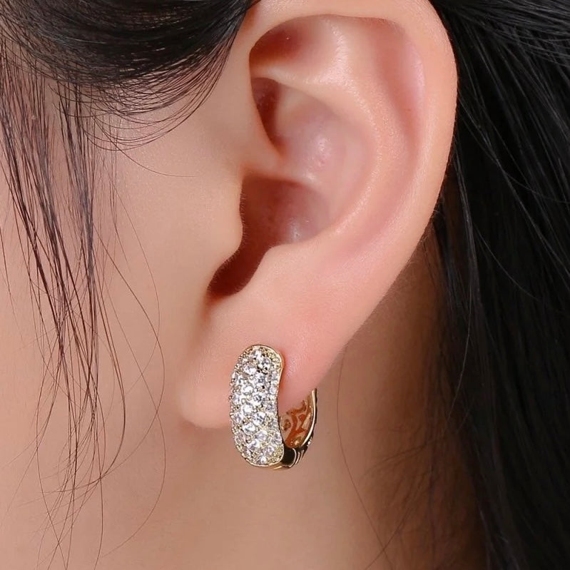 Orecchini a cerchio Nadia Huggie