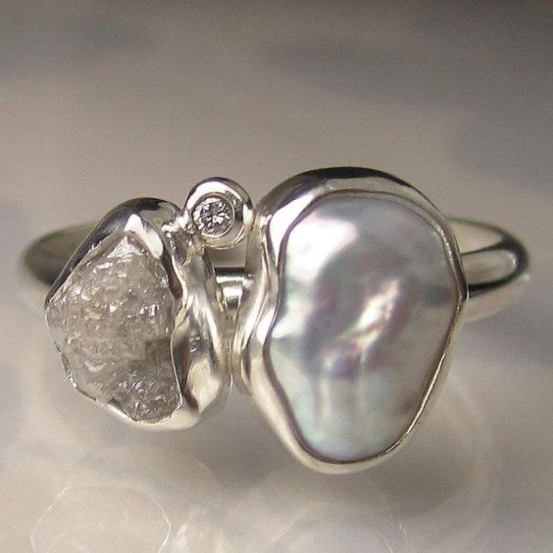 Anello barocco vintage in argento con perle