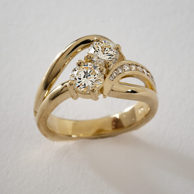 Anello d'oro Vintage Irregular Brilliance