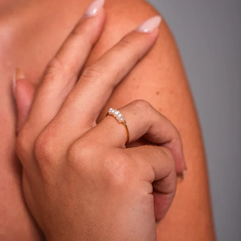 Mini anello di perle