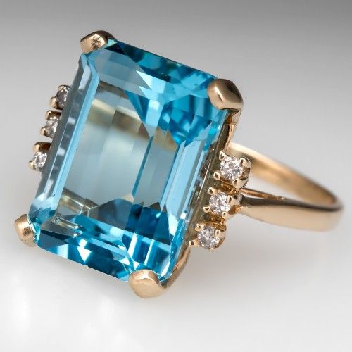 Anello vintage in vetro blu oceano e zirconi in oro