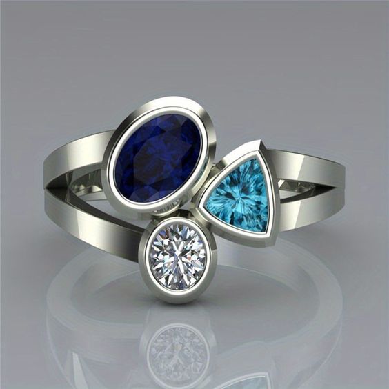 Anello d'argento con cristalli blu vintage