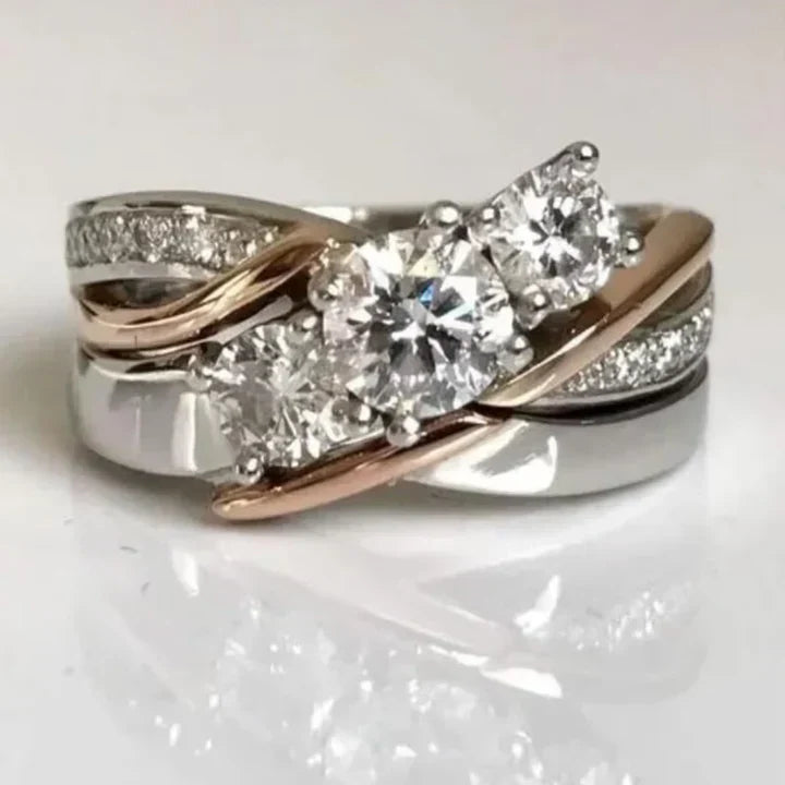 Anello vintage in oro e argento con zirconi