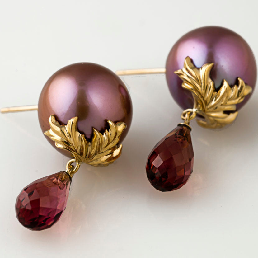 Orecchini vintage di perle e cristalli rossi