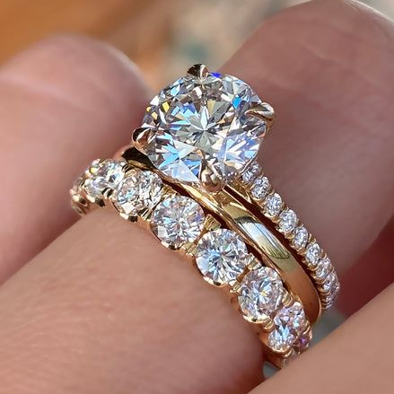 Set di anelli eleganti e luminosi vintage