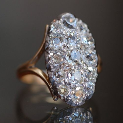 Anello vintage con cristalli intarsiati