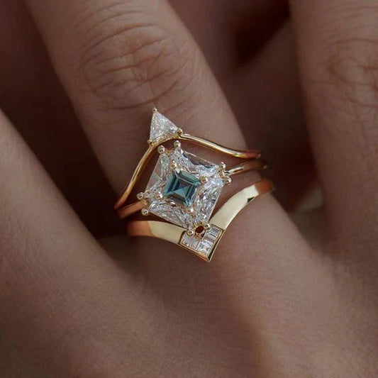 Anello vintage con stella verde brillante