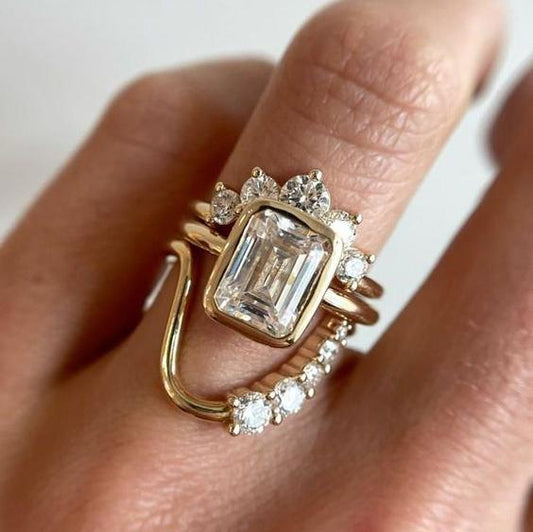Anello d'oro in vetro elegante e vintage