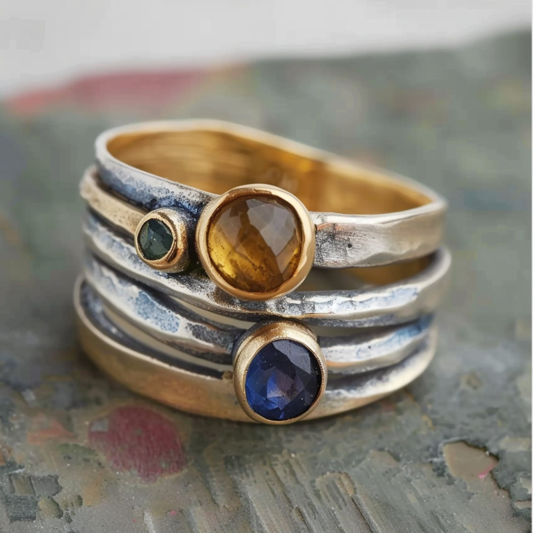 Anello a strati in argento con pietre multicolori