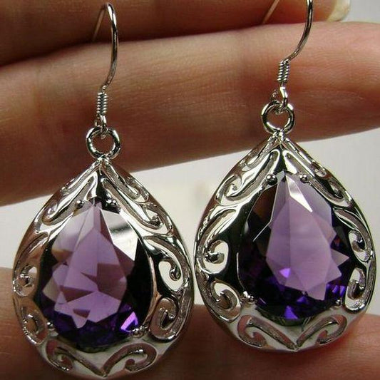 Orecchini di vetro vintage a goccia viola