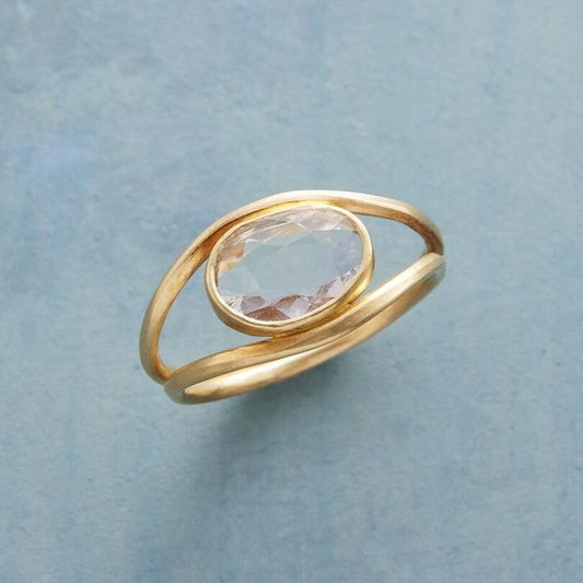 Anello d'oro in vetro vintage
