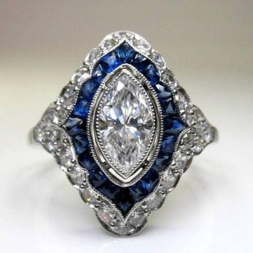Anello vintage con zircone blu brillante