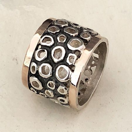 Anello d'argento vintage con spessore cavo