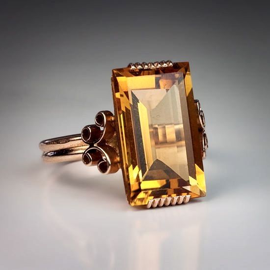 Anello Rosa in vetro arancione d'epoca