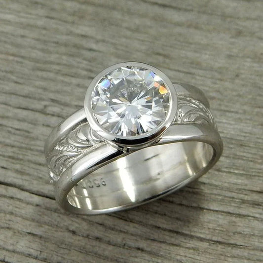 Anello vintage con zirconi argentati