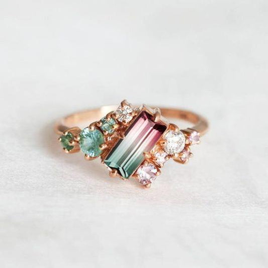 Anello vintage con zirconi verdi rosa