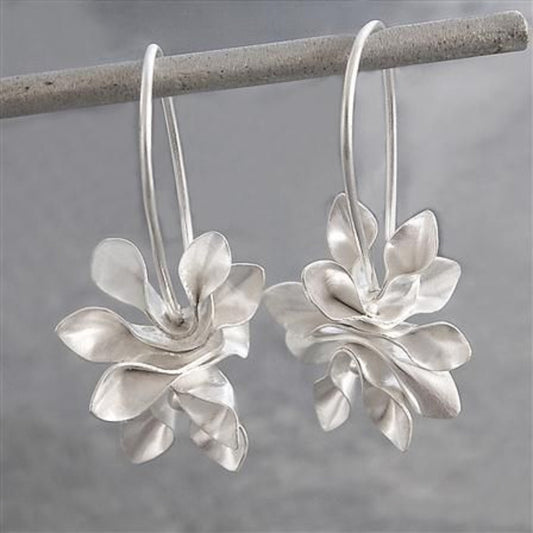 Orecchini d'argento a fiore irregolare vintage