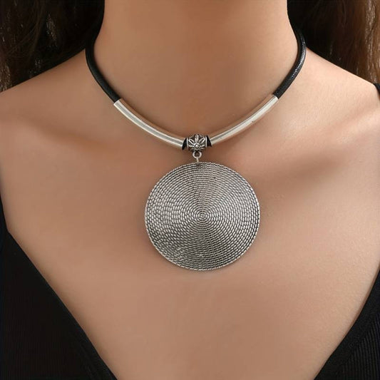 Collana vintage arrotondata in argento placcato