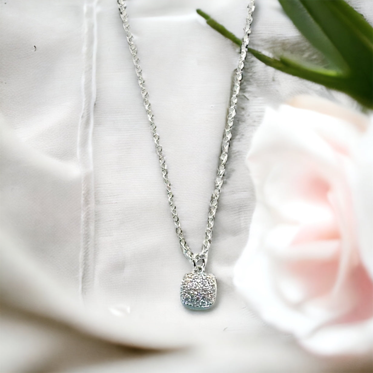 Collana con ciondolo quadrato Tessa CZ
