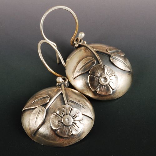 Orecchini d'argento a fiore tondo vintage