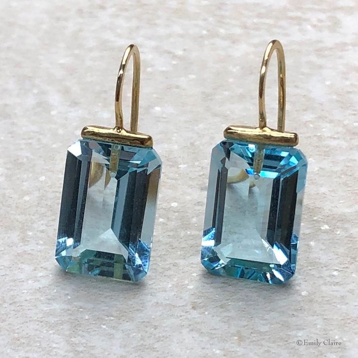 Orecchini rettangolari vintage in vetro blu