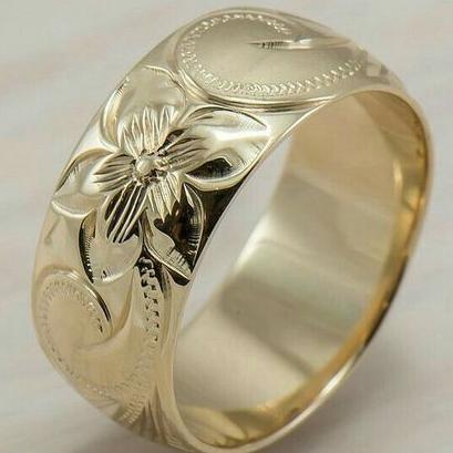 Anello con fiore d'oro vintage