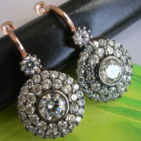 Orecchini vintage con mandala di cristallo