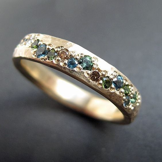 Anello vintage in oro colorato