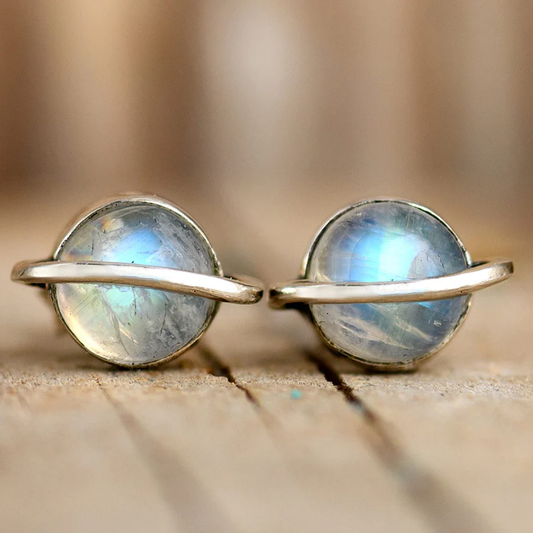 Orecchini vintage con pietra di luna arrotondata