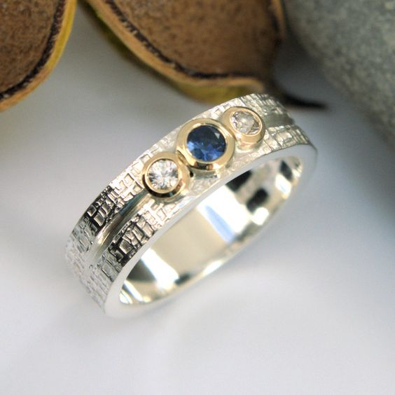 Anello vintage in argento con zirconi intarsiati blu e bianchi