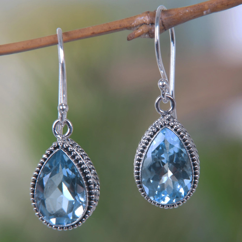 Orecchini a goccia in vetro blu vintage