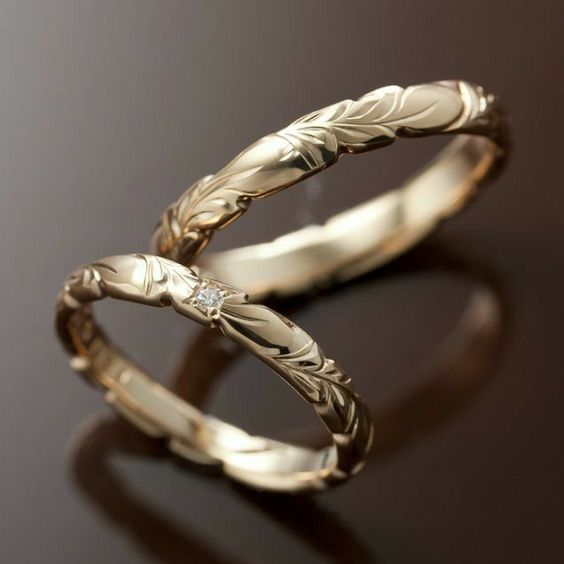 Anello d'oro con foglia di coppia VIntage