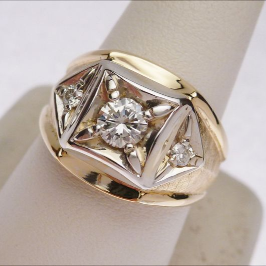 Anello vintage con zirconi quadrati in oro e argento