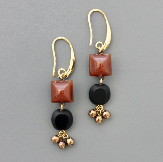 Orecchini vintage con pietre nere e rosse