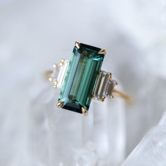 Anello in vetro cubico turchese vintage